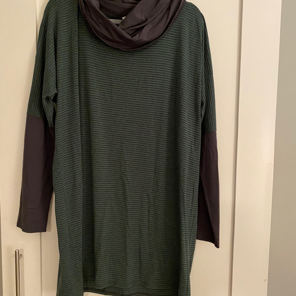 Chalet tunic